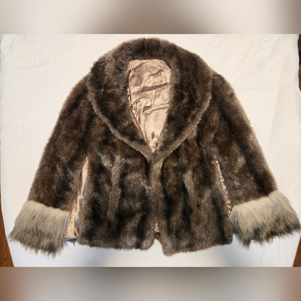 Vintage Faux Fur Cape In Brown Regina Glenara By Glenoit
